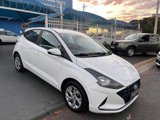 HYUNDAI HB20 1.0 12V FLEX EVOLUTION MANUAL HYUNDAI HB20 1.0 12V FLEX EVOLUTION MANUAL